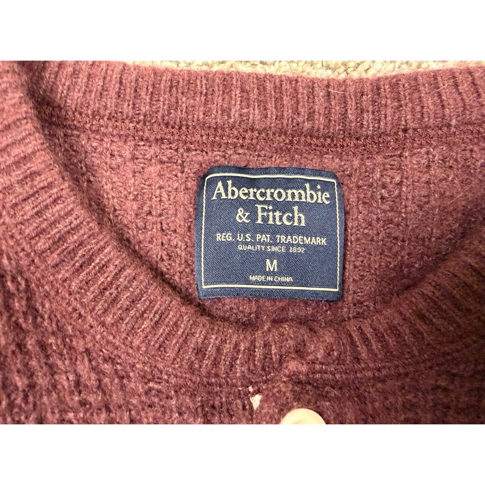 Abercrombie & Fitch Burgundy Waffle Knit Henley Sweater Maroon Womens Medium - Picture 3 of 4